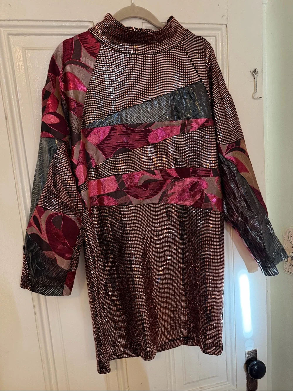 Stunning custo Barcelona patchwork Sequin dress in rose gold and Pink size 6 nwt